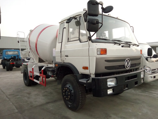 東風(5-7方)混凝土攪拌運輸車